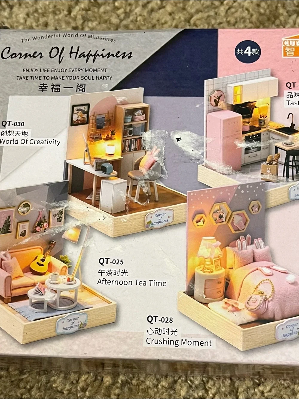 Taste of Life: Corner of Happiness Miniature Kitchen Diorama (NWOT)